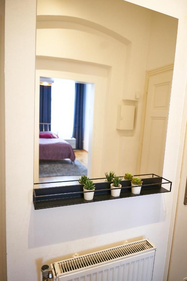Fancy Home For 5 With Self-Check-In At Spittelberg Вена Экстерьер фото