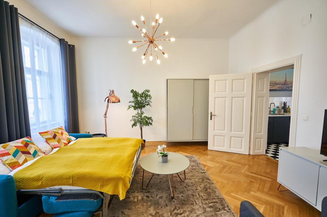 Fancy Home For 5 With Self-Check-In At Spittelberg Вена Экстерьер фото